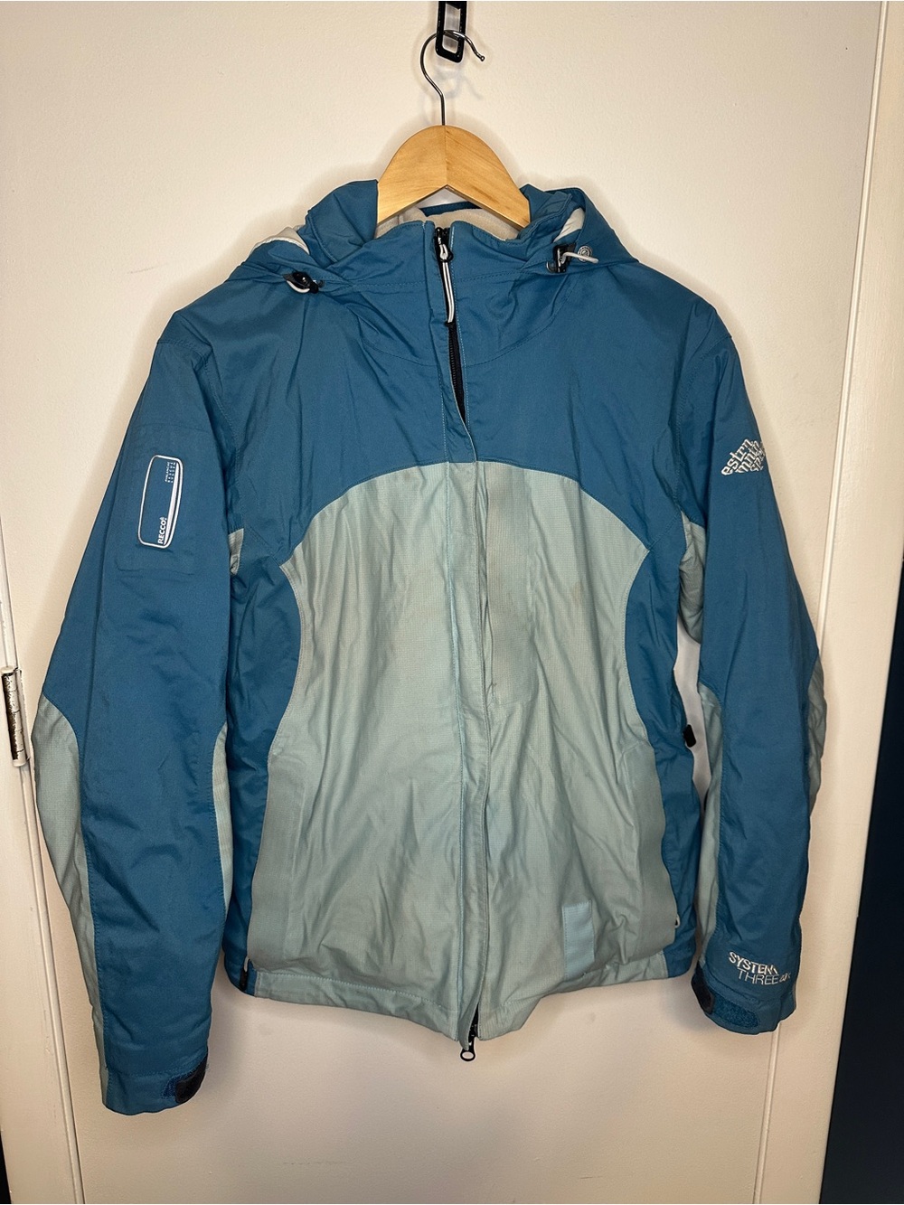 Eastern Mountain Sports Two-Tone Teal Ski Jacket